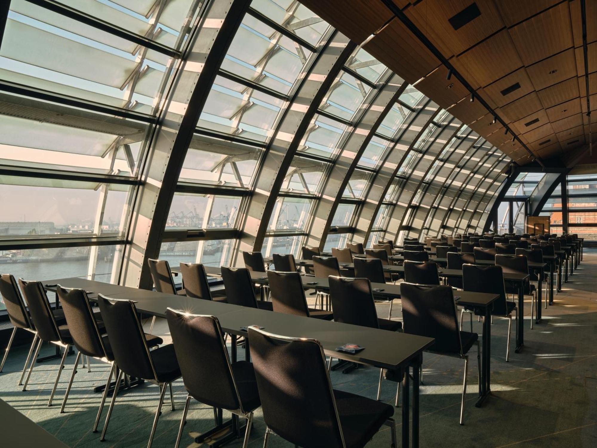 Hotel Hafen Хамбург Екстериор снимка
