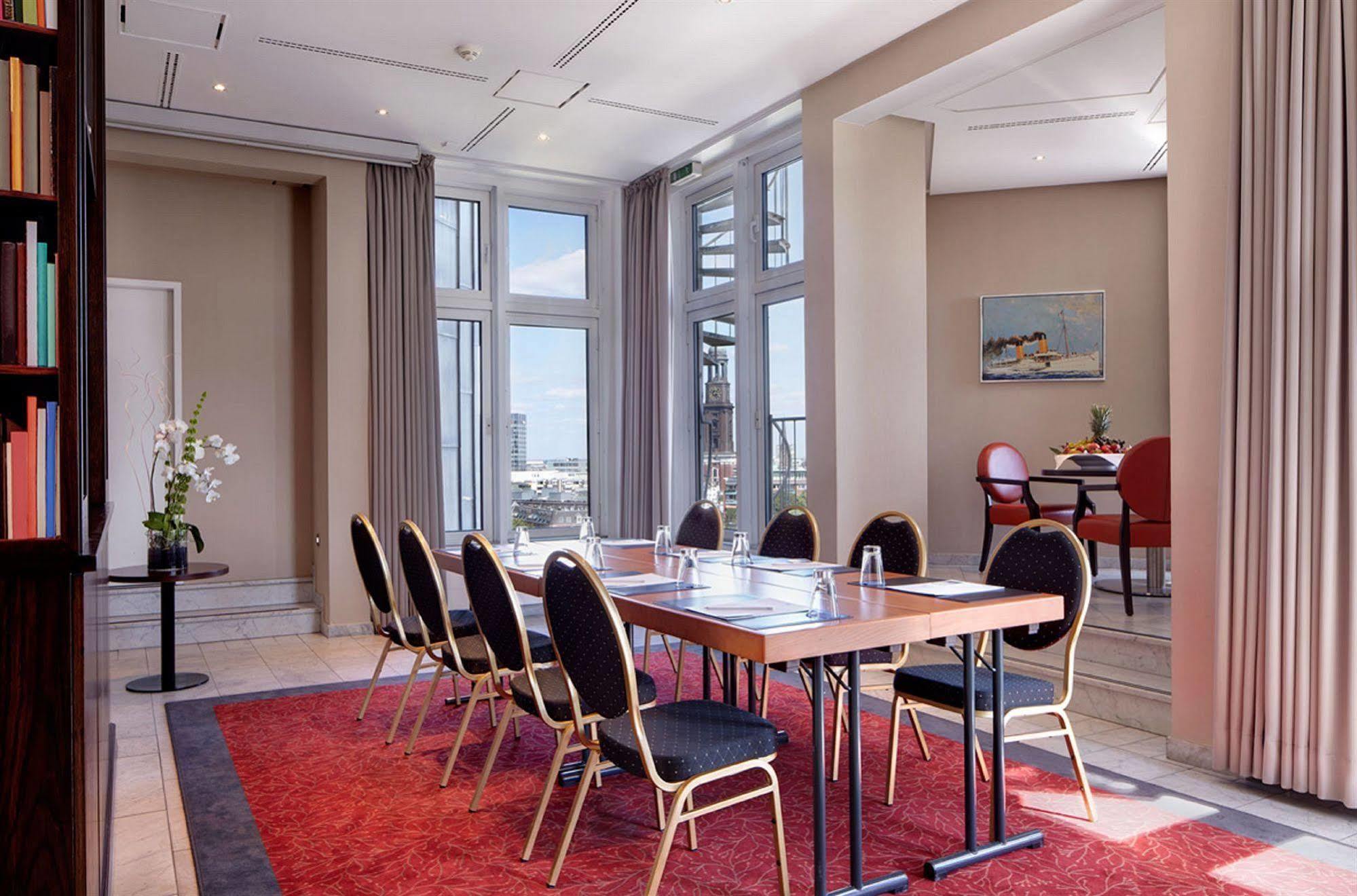 Hotel Hafen Хамбург Екстериор снимка