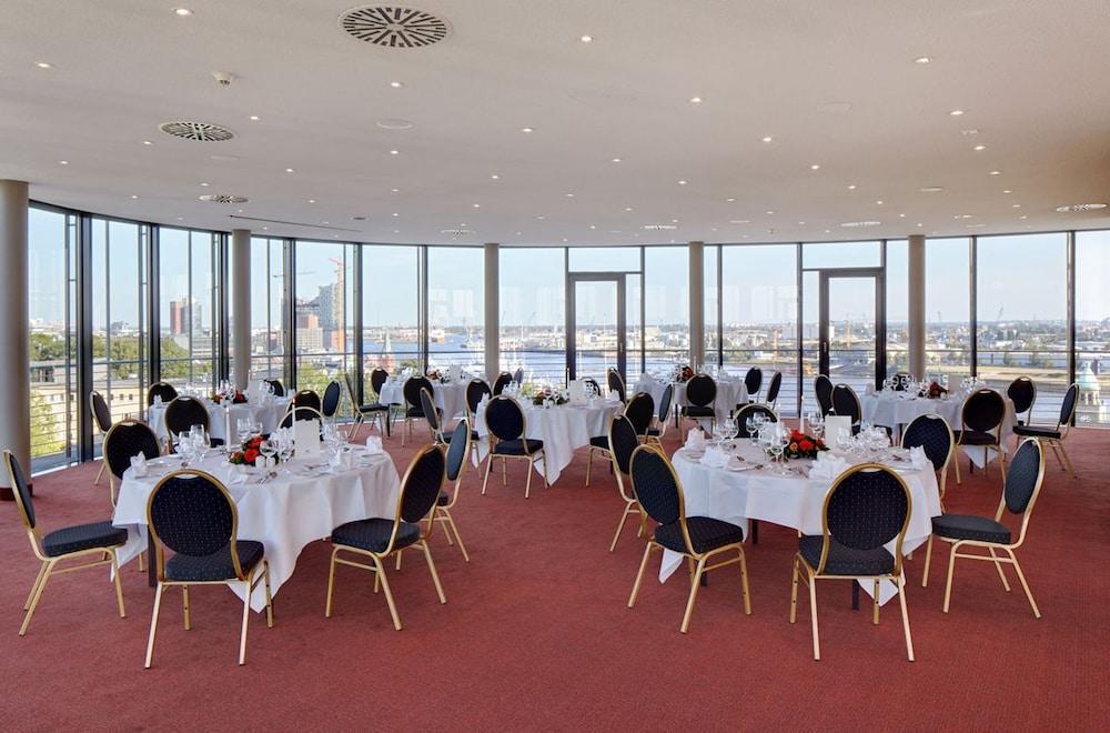 Hotel Hafen Хамбург Екстериор снимка